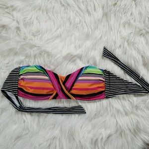Kenneth Cole Reaction Swim - ๐5/$25 Kenneth Cole Reaction Swim Top Kenneth Cole Reaction Swim - ๐5/$25 Kenneth Cole Reaction Swim Top